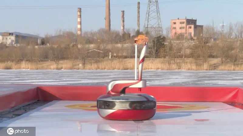 冬奧會我國實現自主機器人水下火炬接力